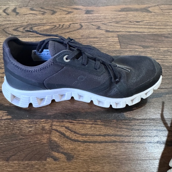 Women's OnCloud X 3 AD Black running shoes Size 6.5 - Picture 1 of 4